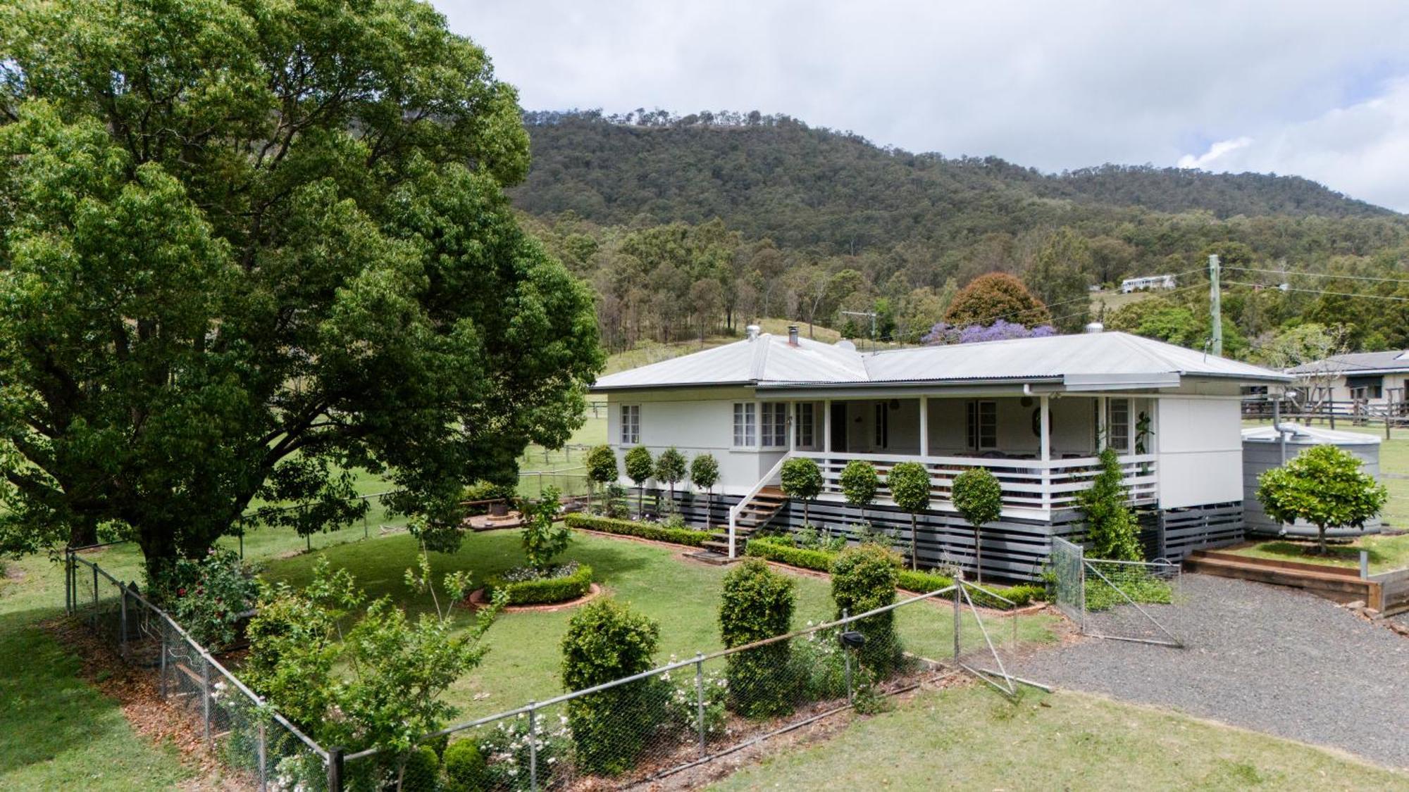 Cottage On Lamington Canungra Buitenkant foto